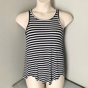 ☀️3/$15 Black & White Tank